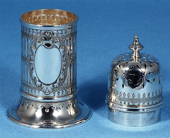 An Edwardian silver sugar caster, Height 6”/150mm Weight 6.2oz/175grms